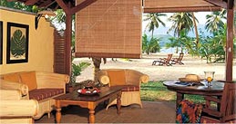 beach hotel in seychelles
